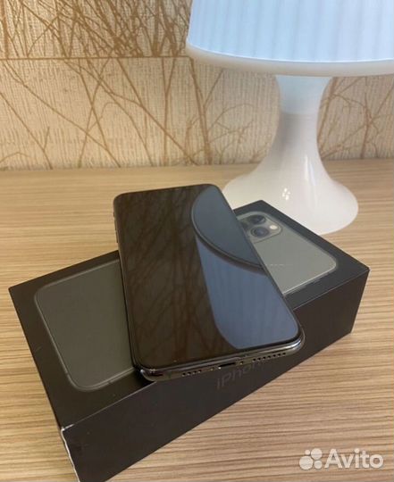 iPhone 11 Pro Max, 64 ГБ