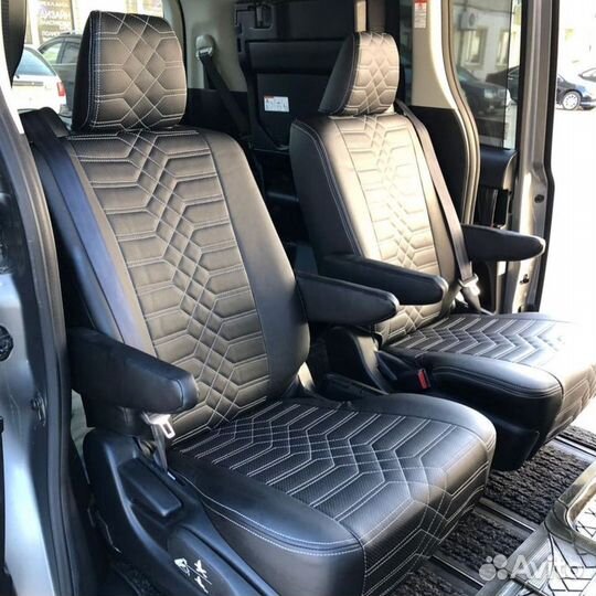 Чехлы Toyota Voxy (80/85) мозаика