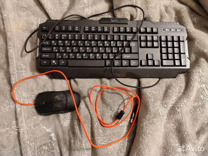 Клавиатура мембранная, мышка игровая