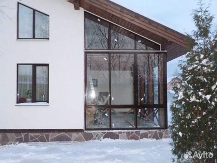 Пластиковые окна. Остекление частных домов