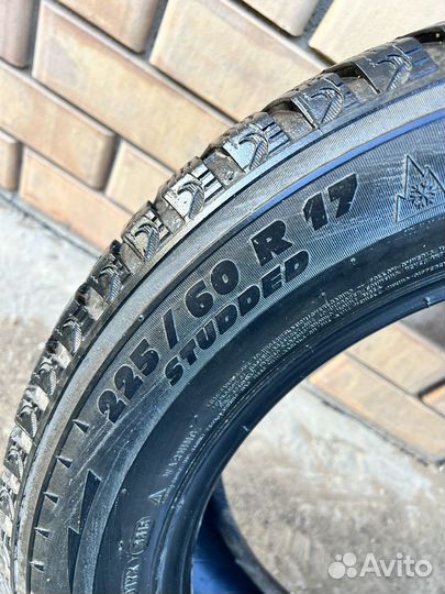 Michelin X-Ice North 225/60 R17