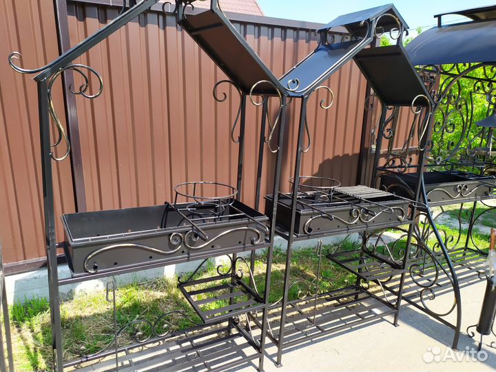 Мангал с крышей 
