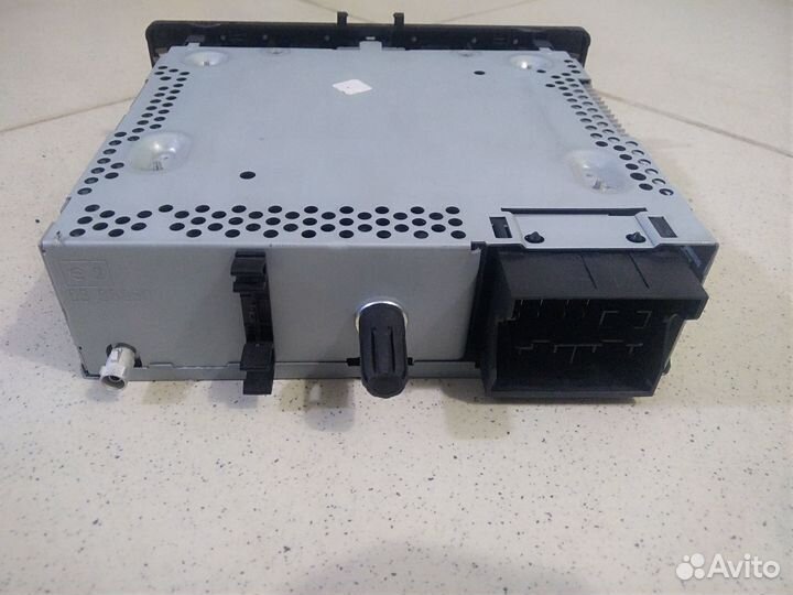 Магнитола 281150030RT