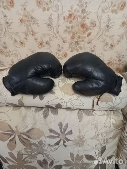 Боксерские перчатки