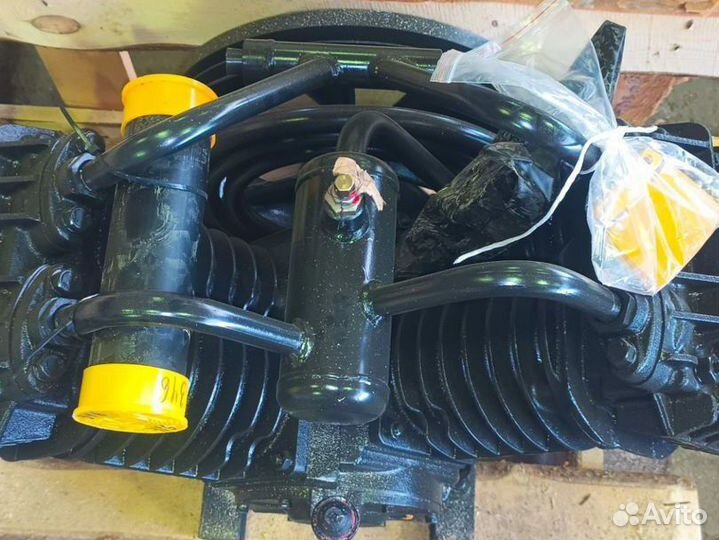 Компрессор с416, для автосервиса, шиномонтажа и тд