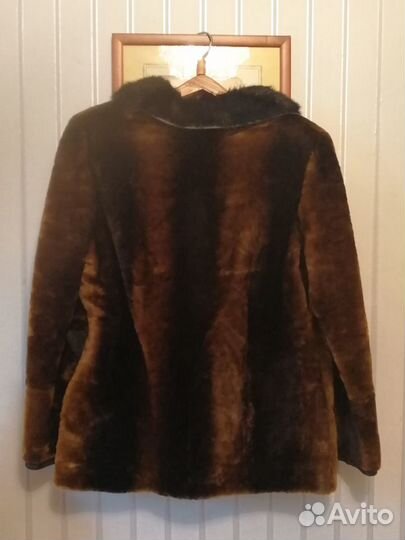 Полушубок (куртка) из мутона с норковым воротником