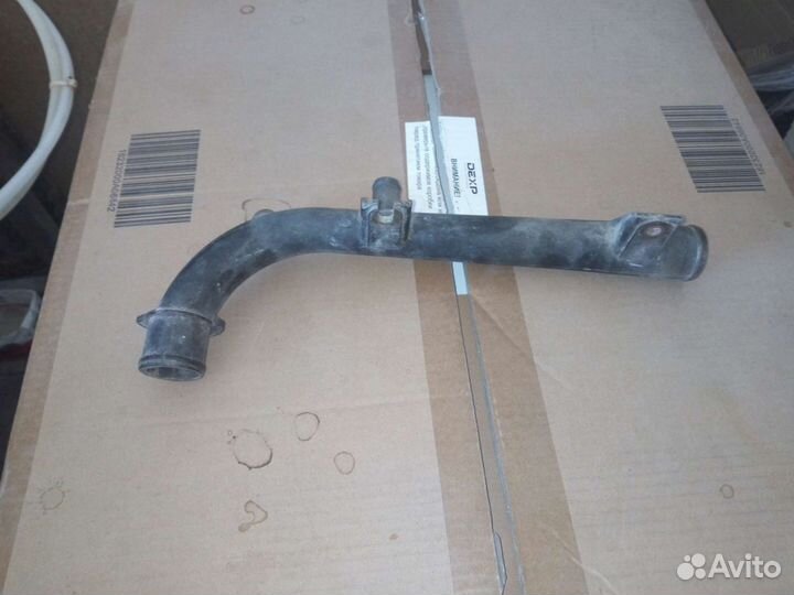 Патрубок системы охлаждения Део Ланос 1.5 л