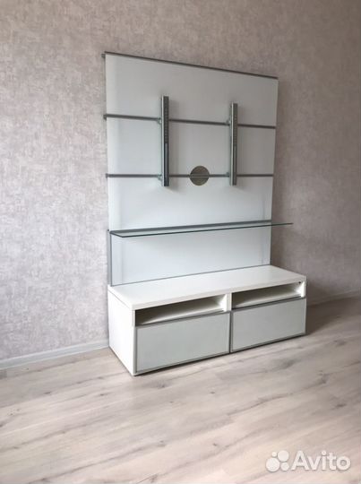 Полка для телевизора