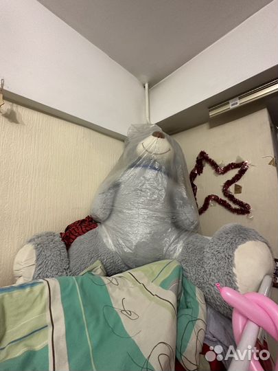 Большой плюшевый мишка