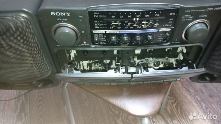 Магнитофон sony cfs715s