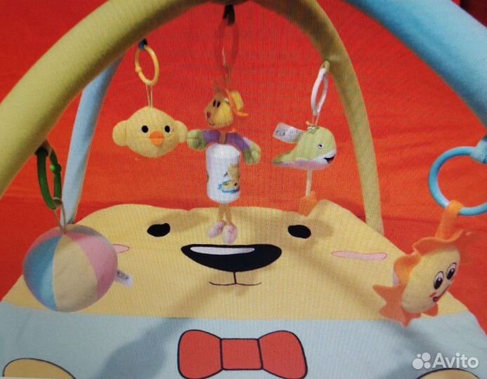 Развивающийся коврик новый