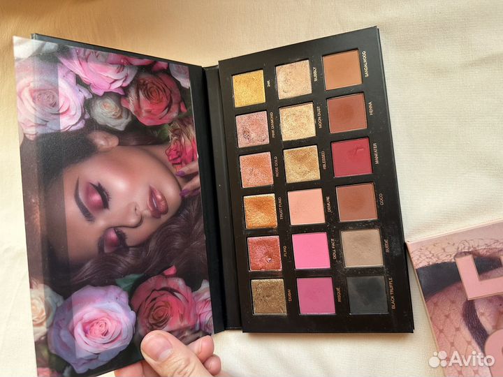 Тени для век