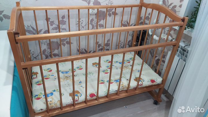 Кроватка детская