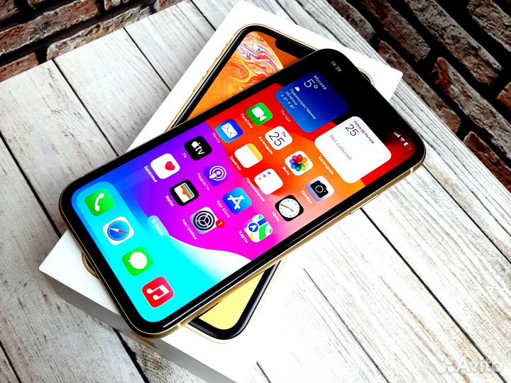iPhone Xr, 64 ГБ