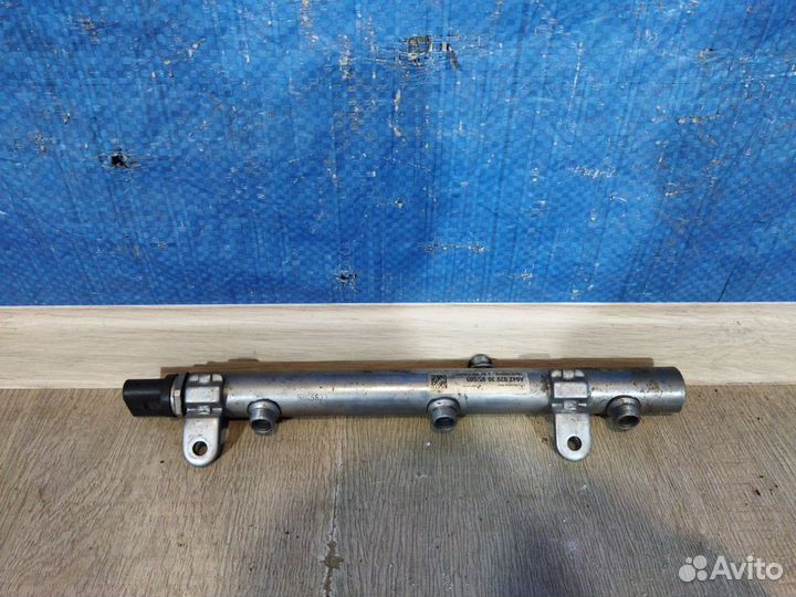 Топливная рампа правая S class W222, Х222 2013