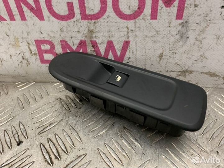 Кнопка стеклоподъёмника передняя правая Peugeot