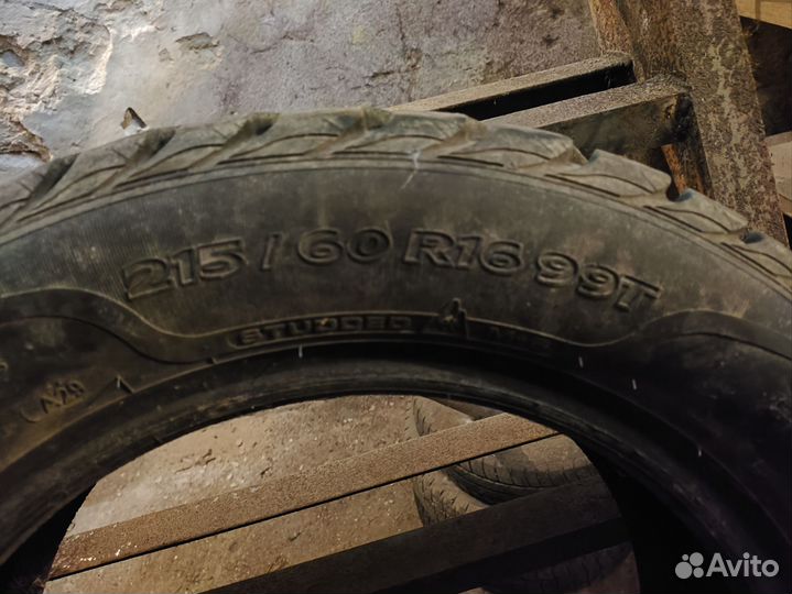 Sava Eskimo Stud 215/60 R16