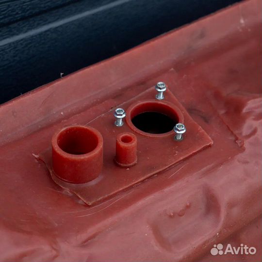 Бак Mitsubishi L200 3 поколение