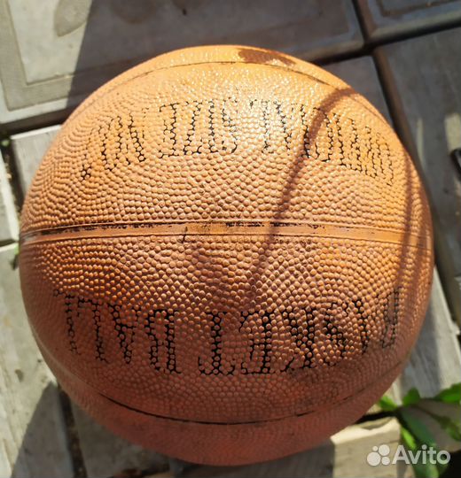 Баскетбольный мяч