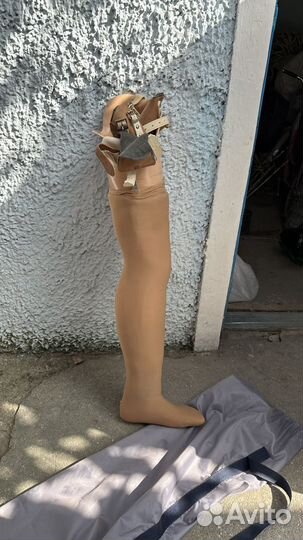 Протез бедра правой ноги (модульный титан)