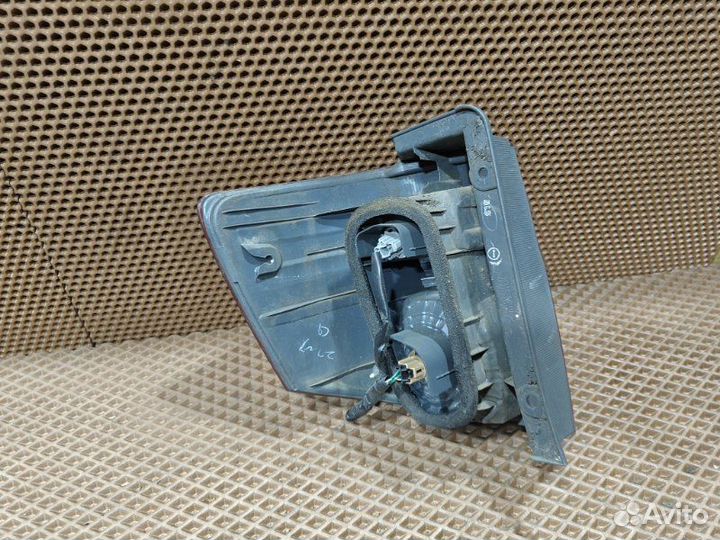 Фонарь задний правый Toyota Alphard MNH10W 1mzfe