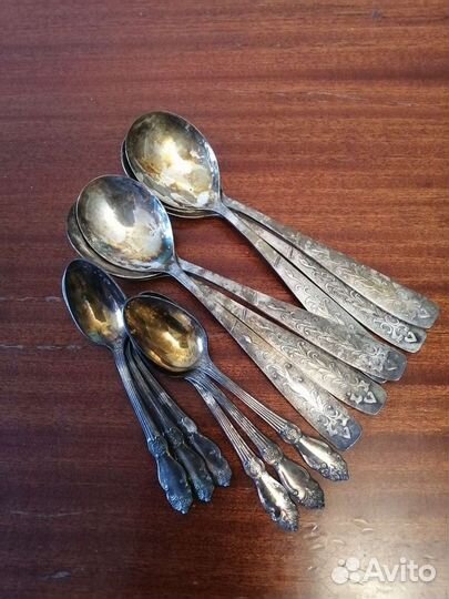 Статуэтки, копилка, ложки мельхиор