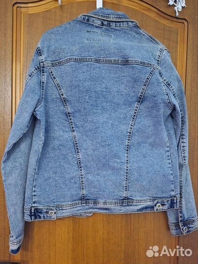 Куртка джинсовая