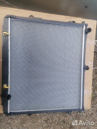 Радиатор двс Toyota Land Cruiser 200 200 4.7 2010