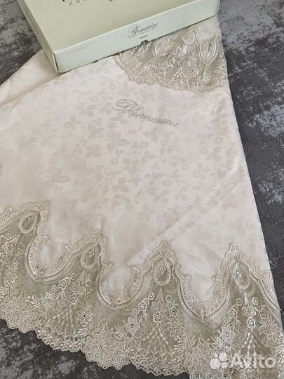 Скатерть на круглый стол