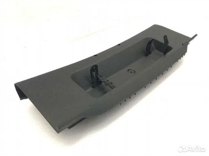 Накладка замка багажника Skoda Octavia 1.6 cwva