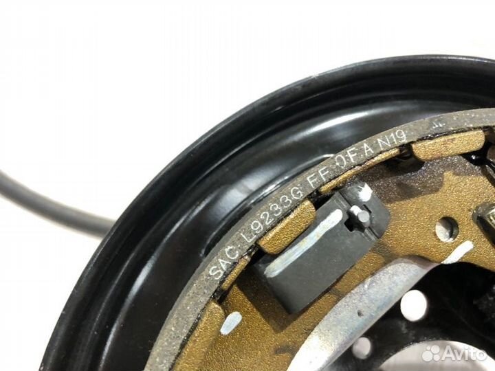 Тормозной механизм задний правый Kia Rio X-Line