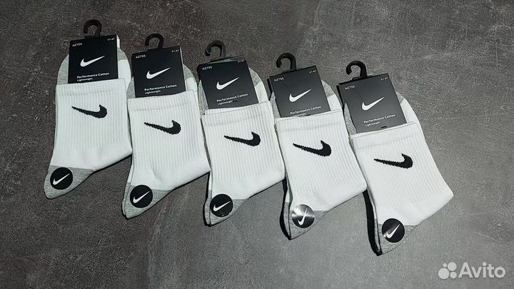 Носки Nikeс серой подошвой