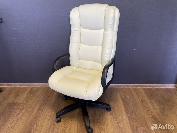 Кресло для офиса новое