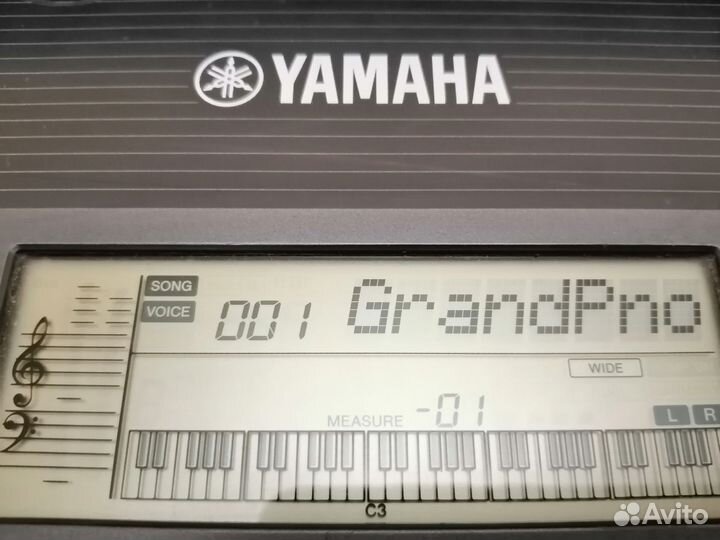 Синтезатор Yamaha PSR E233