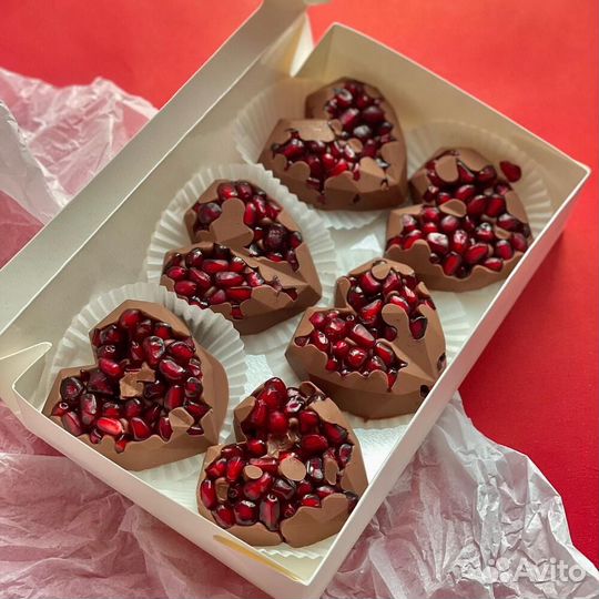 Гранат в шоколаде
