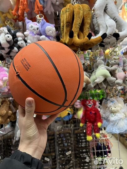 Баскетбольный мяч