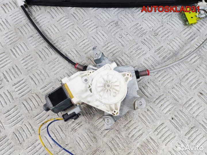 Стеклоподъемник передний правый Nissan Micra K12