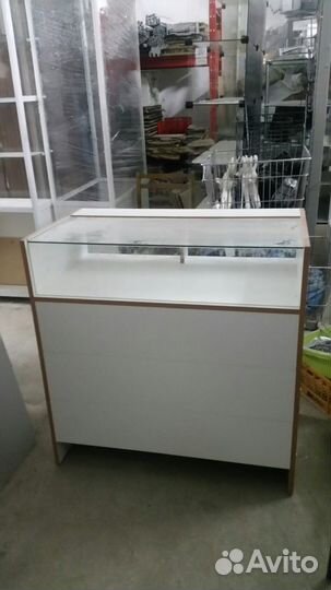 Прилавок полуостекленный П02