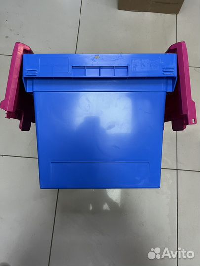 Ящик пластиковый с крышкой