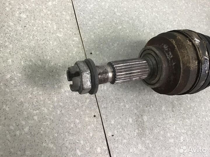 Полуось передняя правая Renault Sandero 2014