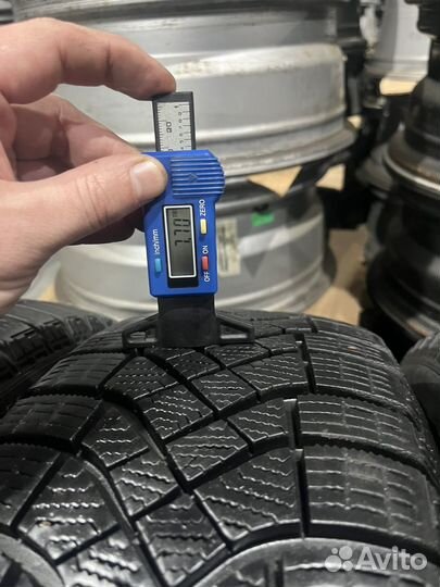 Pirelli Ice Zero FR 185/60 R15 88T