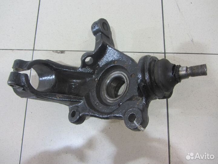 Кулак передний правый Форд