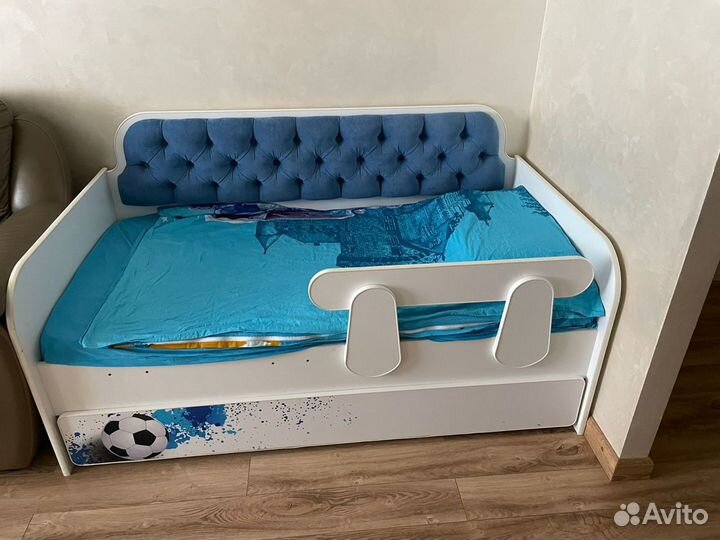 Детский кровать с шкафом