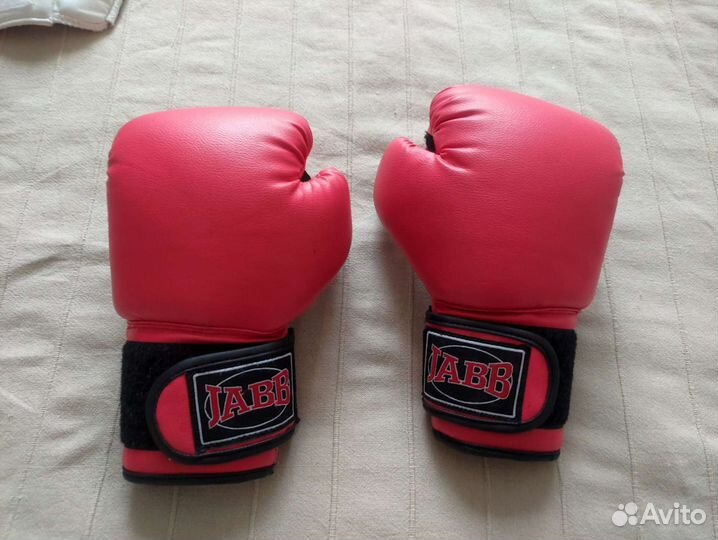 Боксерские перчатки