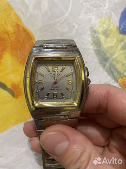 Часы Omax