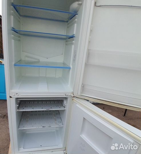 Холодильник бу indesit