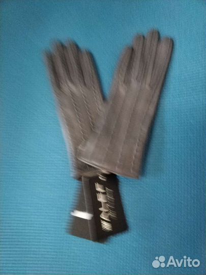 Перчатки женские кожаные новые