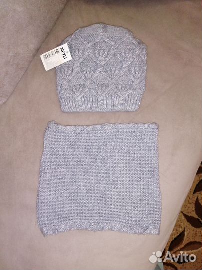 Женская шапка и снуд