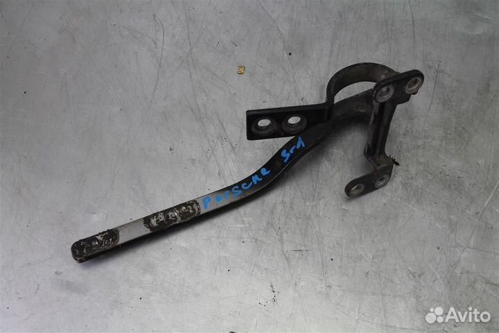 Петля багажника левая Porsche Cayenne 955