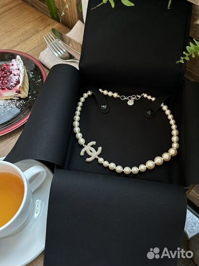 Колье Chanel нить